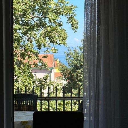 Apartmani Ana Malinska Luaran gambar