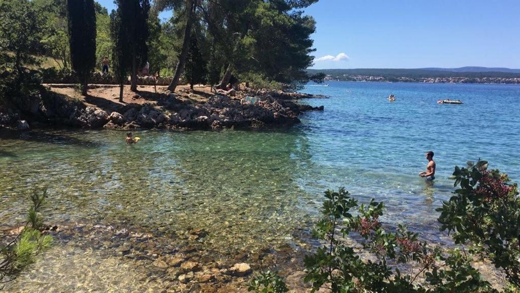 Apartmani Ana Malinska Luaran gambar