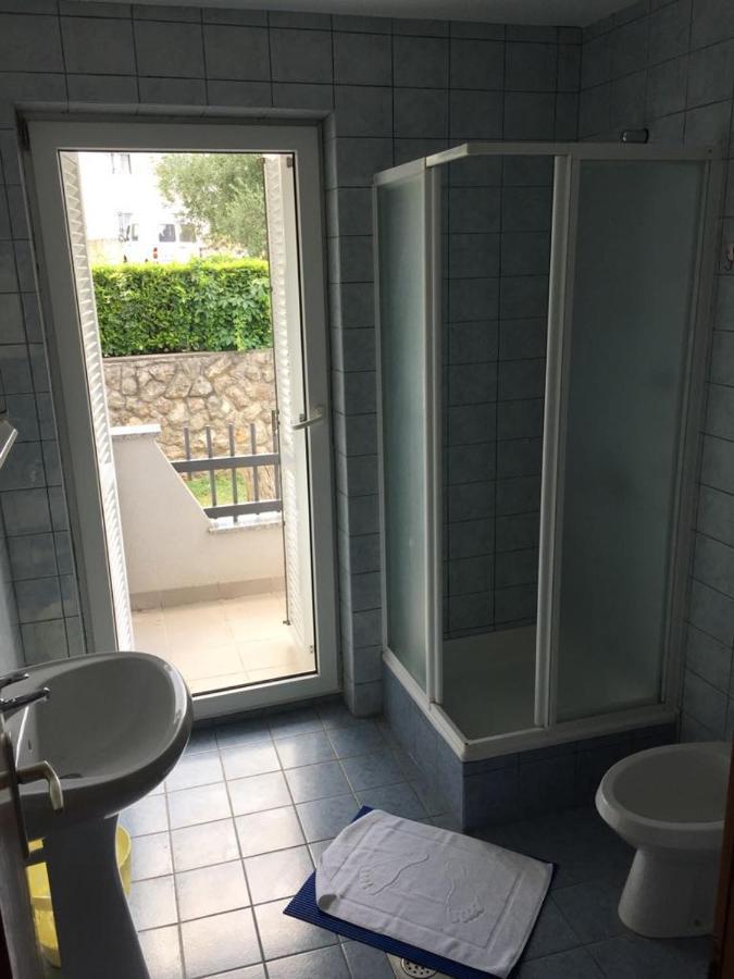 Apartmani Ana Malinska Luaran gambar